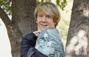 ‘everything’s Gonna Be Okay’ Star Josh Thomas On Tackling Tough Subjects — And Cheering People Up