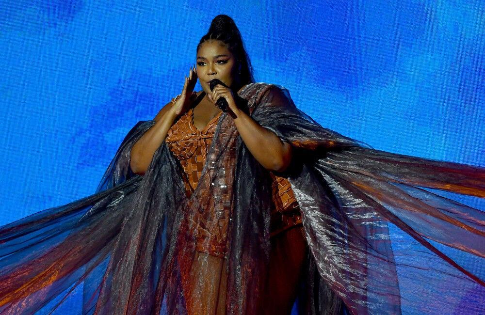 Lizzo Wanted To Change Her Looks Because She Didn’t Feel ‘worthy’