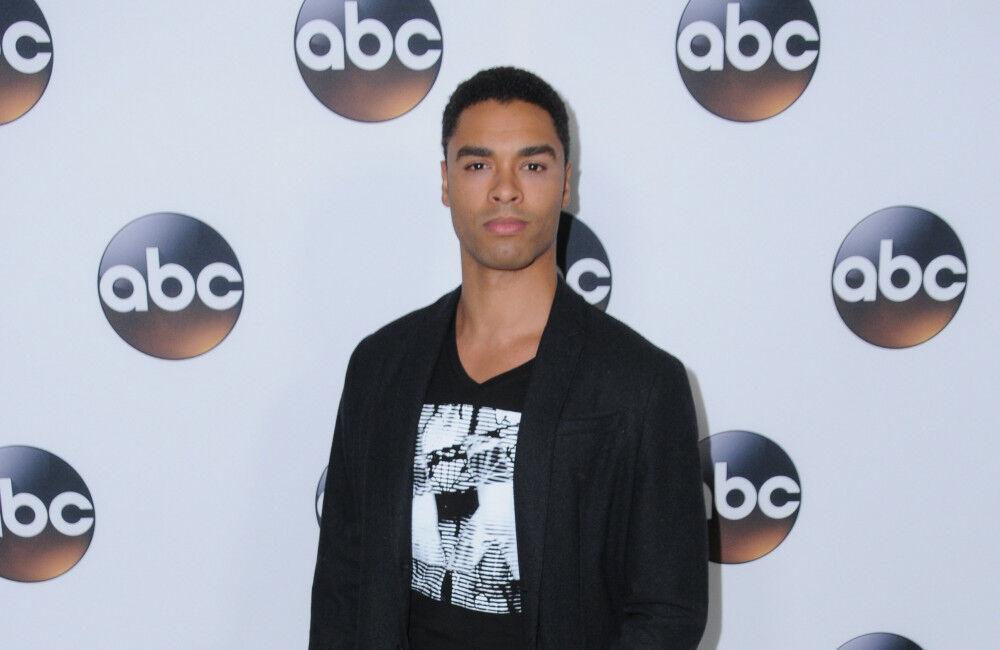 Rege Jean Page ‘flattered’ By James Bond Speculation