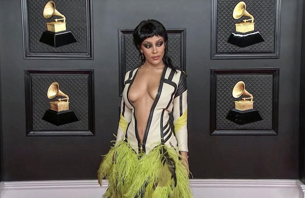 Doja Cat Doesn’t Do ‘plain Clothing’