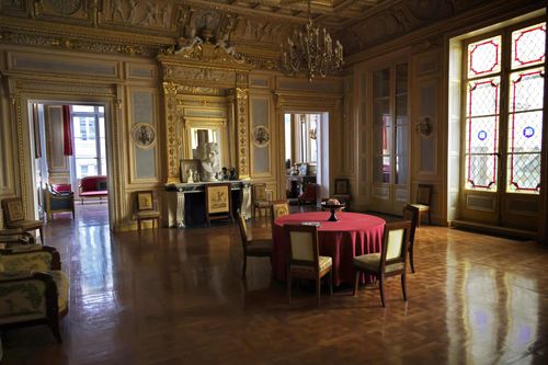 Undercover Video Sparks Outrage Over Secret Dinner Parties For Paris Elite