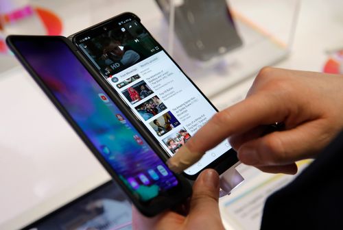 Lg Was A Smartphone Pioneer. Now It’s Quitting The Business