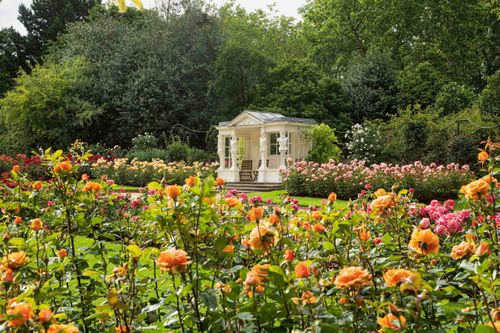 Queen Opens Buckingham Palace Gardens For Picnics This Summer
