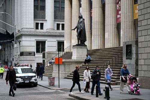 Us Stocks Rise Despite Weak Jobs Report