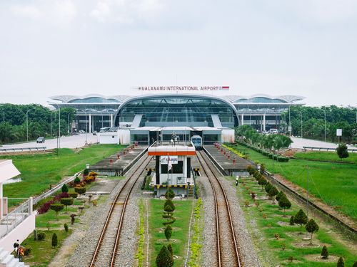Indonesia Airport Scammers Reused Covid Nasal Swab Tests On Passengers, Police Say