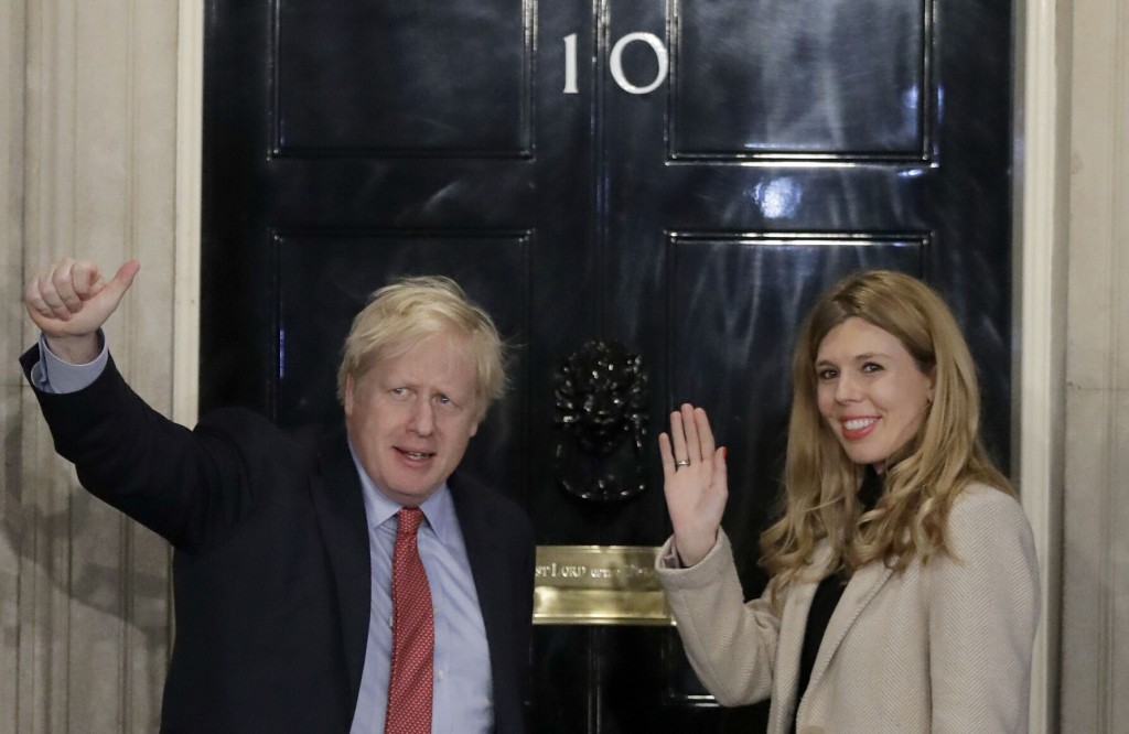 Uk Pm Boris Johnson Marries Fiancee In Private Ceremony