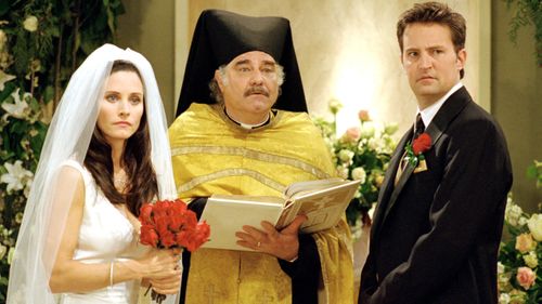 Matthew Perry And Courteney Cox Aren’t Just Friends — They’re Cousins, Genealogists Say