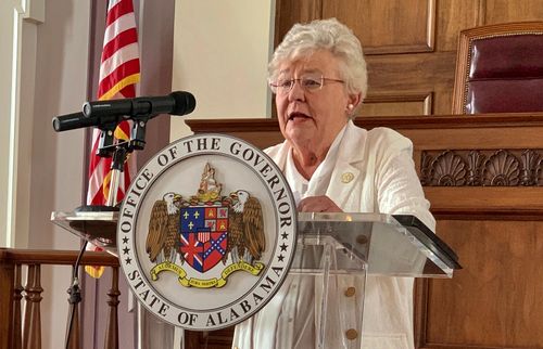Alabama Governor Signs Bill Banning Covid 19 Vaccine Passports