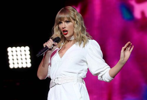 Taylor Swift Becomes First Woman To Win Brits Global Icon Award