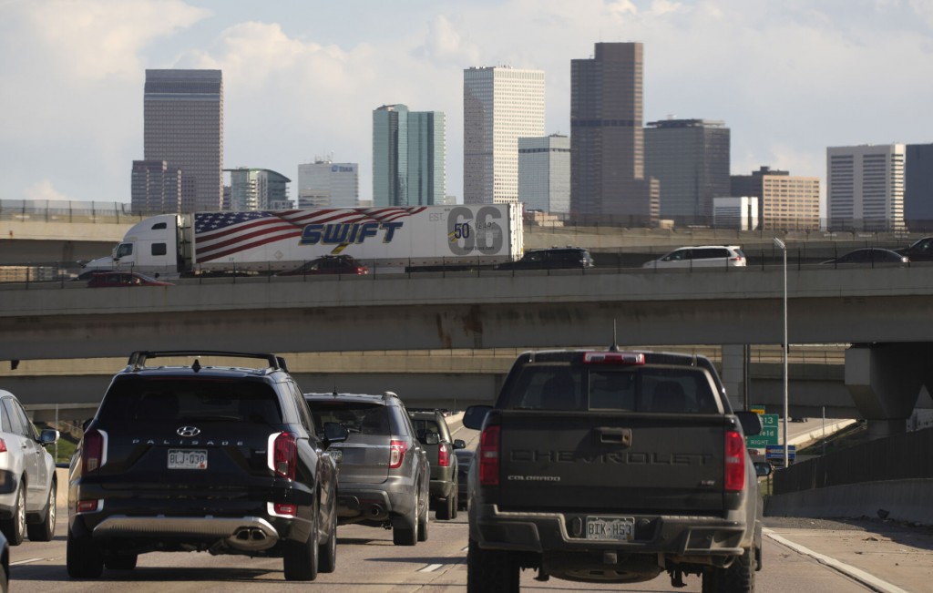 Travel Numbers Climb As Americans Hit The Road For Holiday
