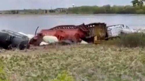 Union Pacific Train Derails In Southern Minnesota