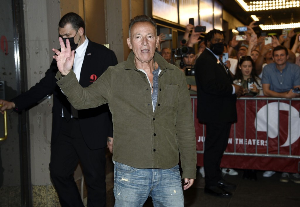Bruce Springsteen Marks The Return Of Live Shows On Broadway