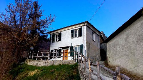 He Bought A Cheap House In Italy. This Is What Happened Next