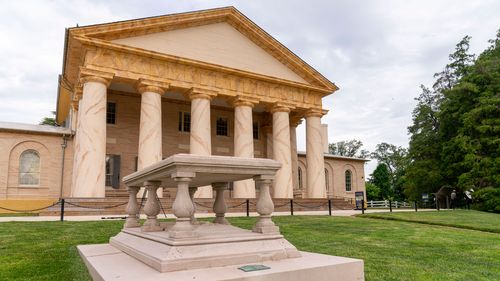 Robert E. Lee’s Former Mansion Reopens With New Focus On The Enslaved People Who Lived There