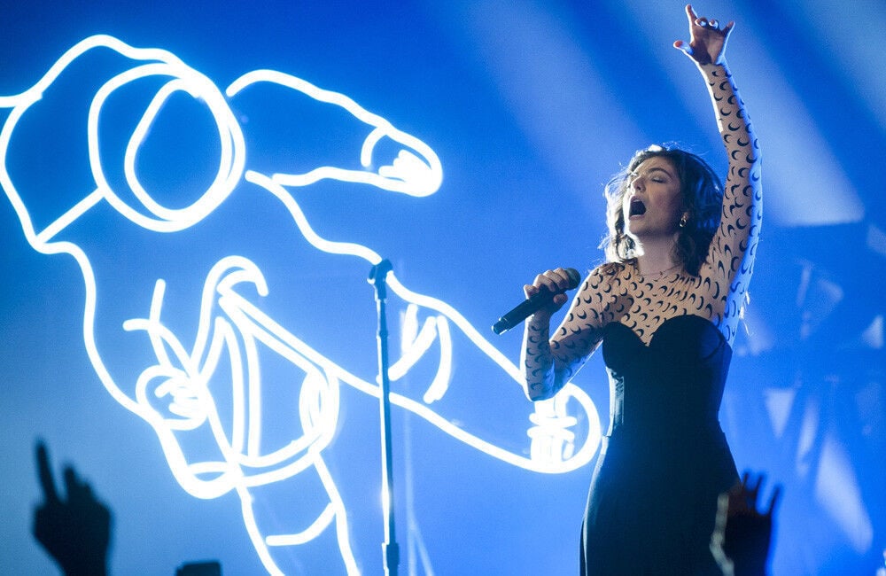 Lorde Announces Third Studio Album Solar Power