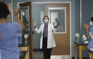 ‘grey’s Anatomy’ Season 17 Finale: Two Proposals And A Wedding (recap)