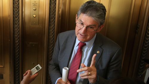 Democrats Woo Manchin On Major Voting Bill In Bid To Win Unified Party Support