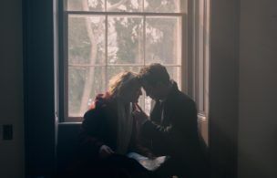 ‘the Handmaid’s Tale’ Boss On June ‘fantasizing’ About Life With Nick & Luke At Different Points