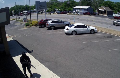 Security Officer ‘ambushed’ And Killed By Bank Robbers In Indiana, Authorities Say