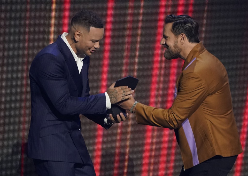 List Of Winners At The 2021 Cmt Music Awards