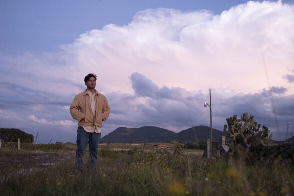 Review: Love And Loss In ‘i Carry You With Me’