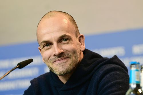 Jonny Lee Miller Joins ‘the Crown’