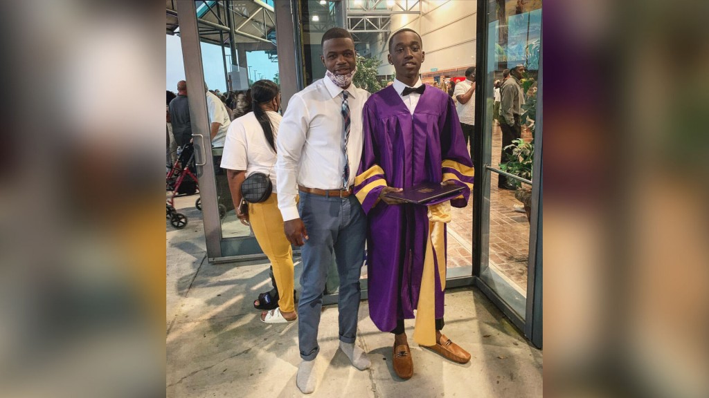 A Senior Was Told He Couldn’t Walk At Graduation Because Of His Shoes. So A Teacher Stepped Up.