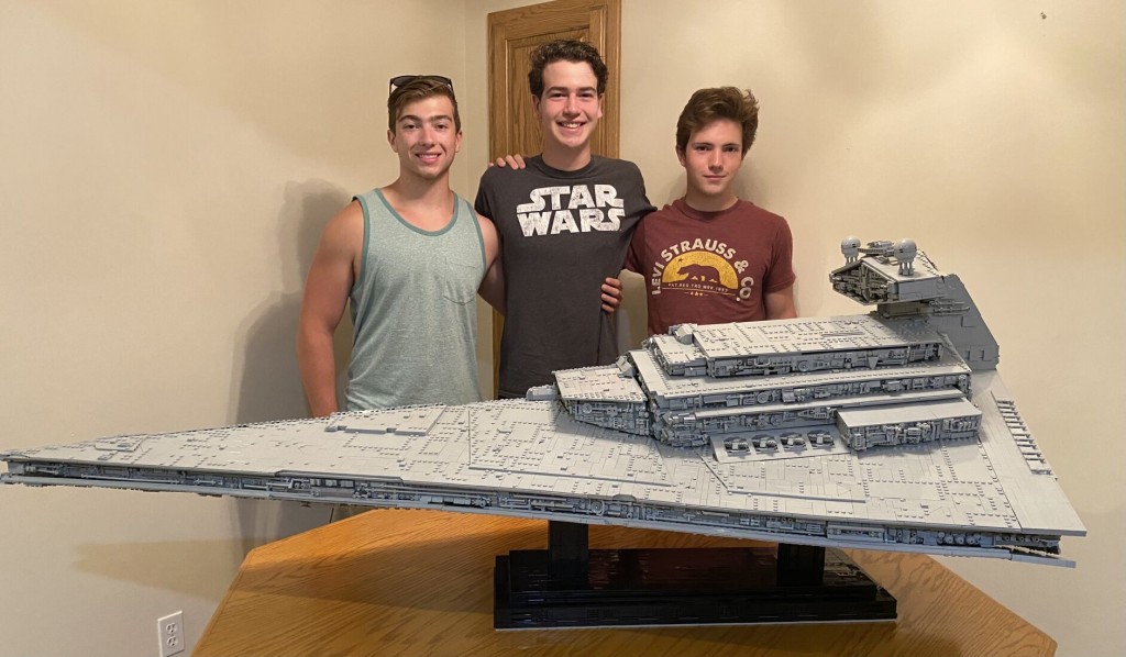 Nebraska Teens Recreate Star Wars Imperial Star Destroyer With Legos