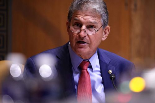 Sanders Signals Openness To Manchin’s Voting Rights Compromise