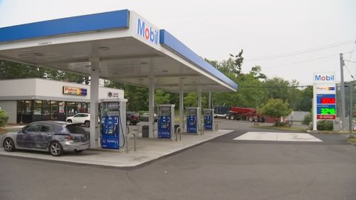 Atms Ripped From Stores Overnight