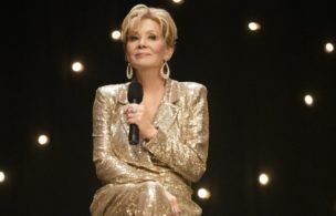 ‘hacks’ Creators On That Cliffhanger Ending & Deborah’s ‘kindness’ Towards Ava