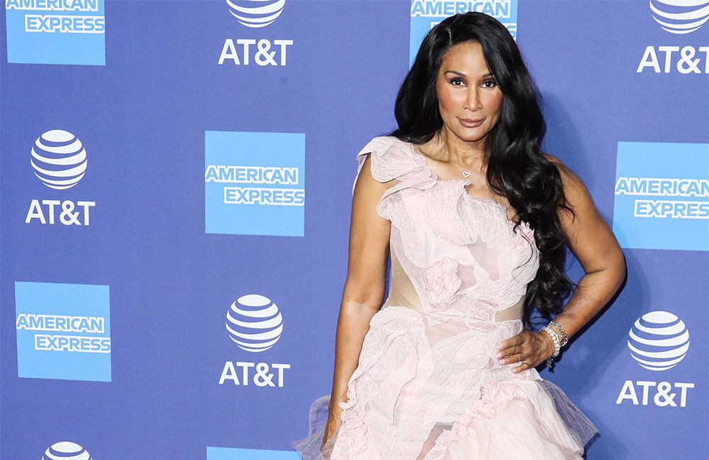 Beverly Johnson Steals Fiance’s Razor