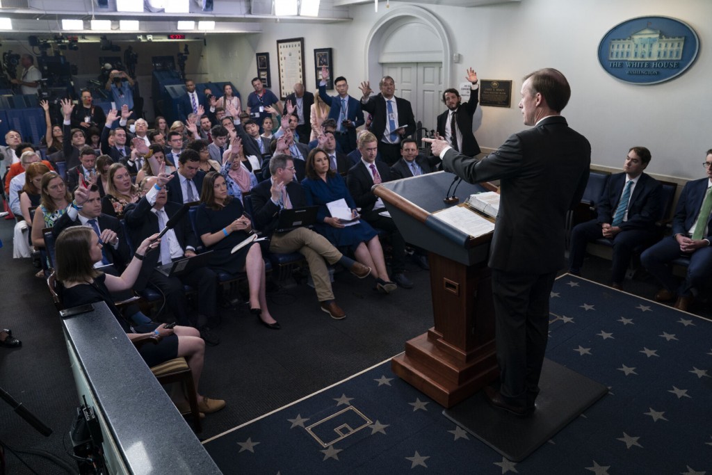 Cicadas Overrun White House Press Plane, Delaying Overseas Flight