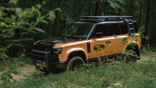 Land Rover Defender Trophy Edition: Rally Raid Ready