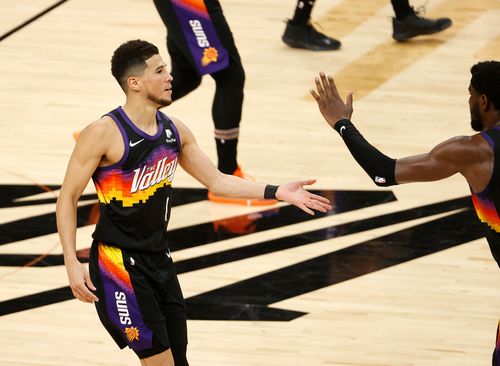 Suns Overcome Giannis Antetokounmpo’s 42, Grab 2 0 Finals Lead
