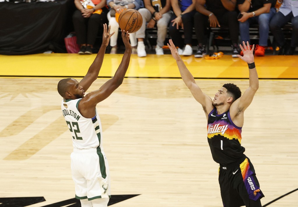 Devin Booker Is Cheering For Khris Middleton And The Bucks. For Real.