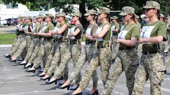 Ukraine To Give Female Soldiers ‘more Comfortable’ Heels After Sexism Controversy