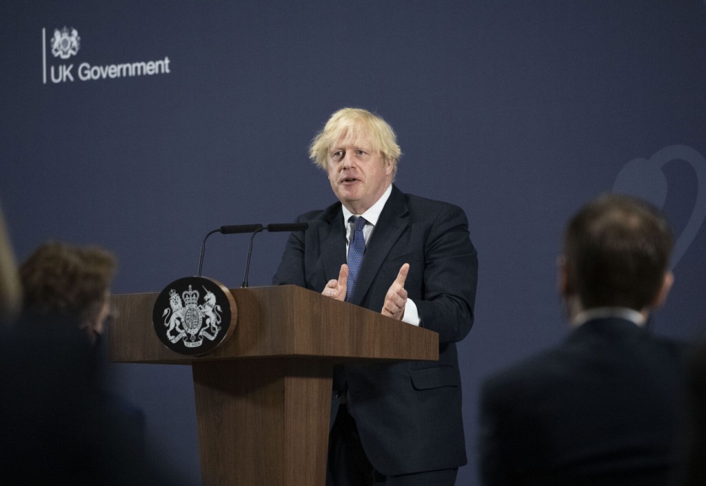 Uk’s Johnson Avoids Quarantine After Colleague Catches Covid