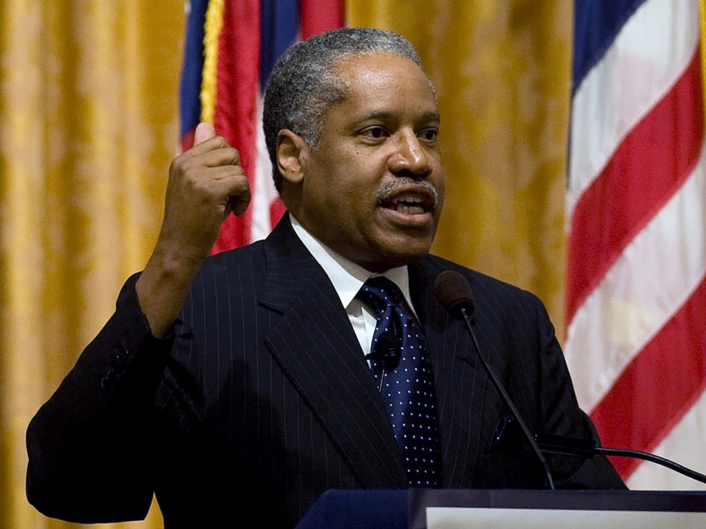 Radio Host Larry Elder Enters California Recall Election