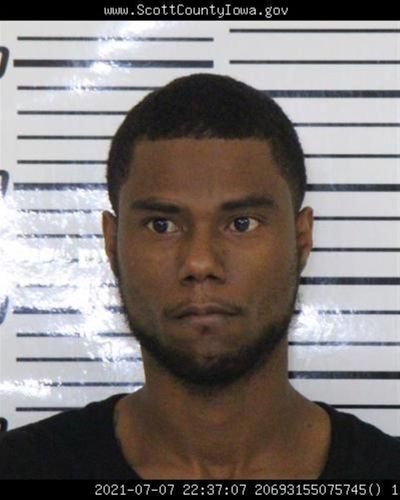 Two Wanted Men Captured After Police Pursuits Through Davenport