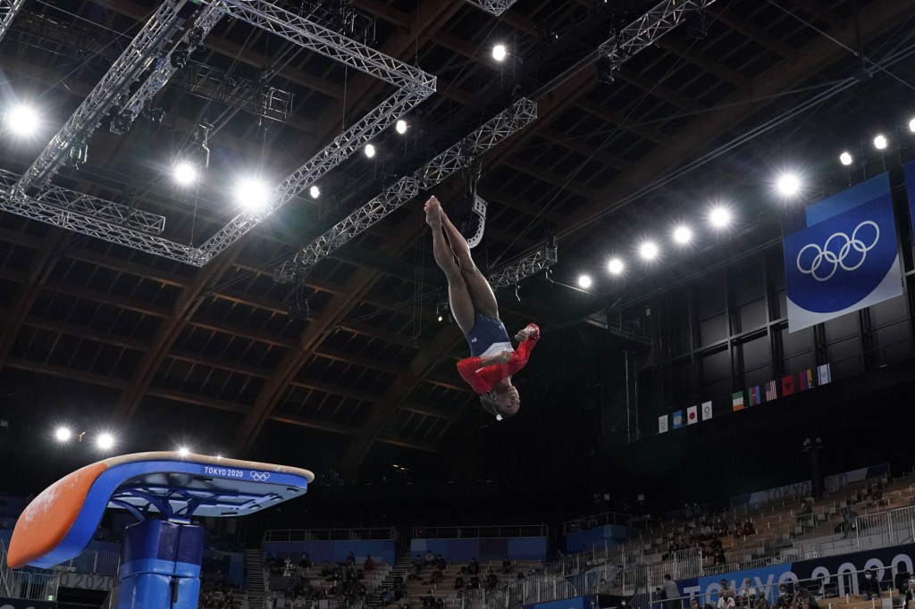 Simone Biles Out Of Olympic Team Finals With Apparent Injury