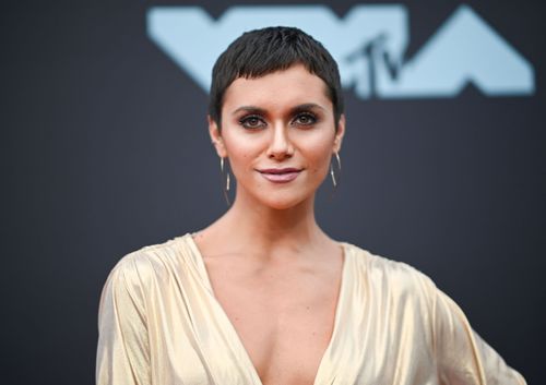 Actress Alyson Stoner Says Conversion Therapy Left Her With ‘scars’
