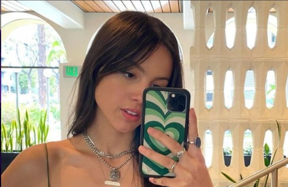 Olivia Rodrigo’s Face Mask Breakouts
