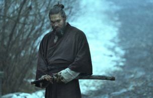 ‘see’ Sets Up A Rivalry Between Jason Momoa & Dave Bautista In Season 2 Trailer (video)