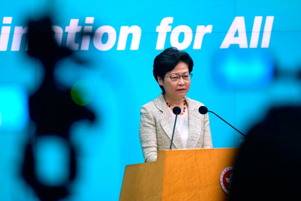 Hong Kong District Councilors Must Take Oath Despite Exodus