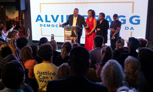 Alvin Bragg Poised To Win Manhattan Da Democratic Primary, Setting Him Up To Lead Probe Into Trump Organization