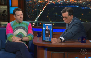 ‘ted Lasso’ Star Jason Sudeikis Explains Sweatshirt Supporting Black English Soccer Players