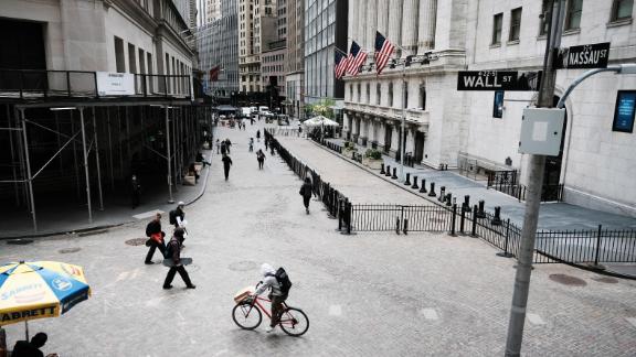Us Stocks Set New Records As Delta Variant Worries Remain