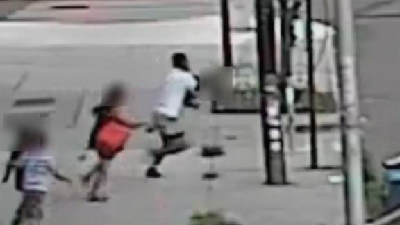 Man Arrested After Attempted Kidnapping Of 5 Year Old In Queens, Nypd Says