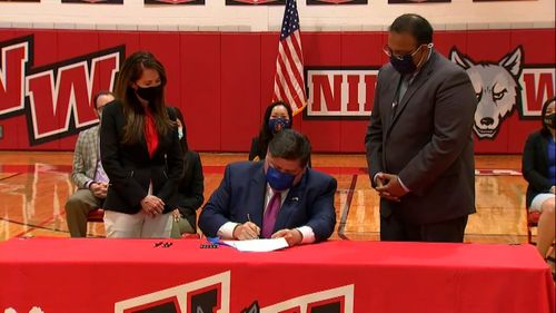 Illinois Becomes First State To Require Asian American History To Be Taught In Public Schools